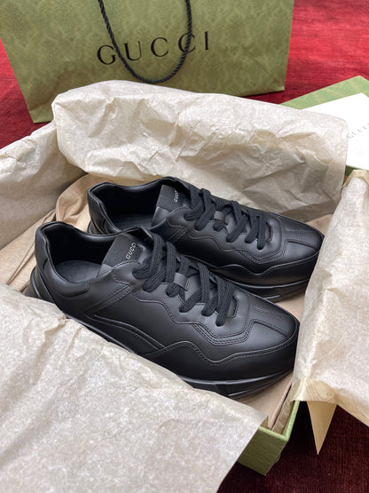 Sneakers & Shoes