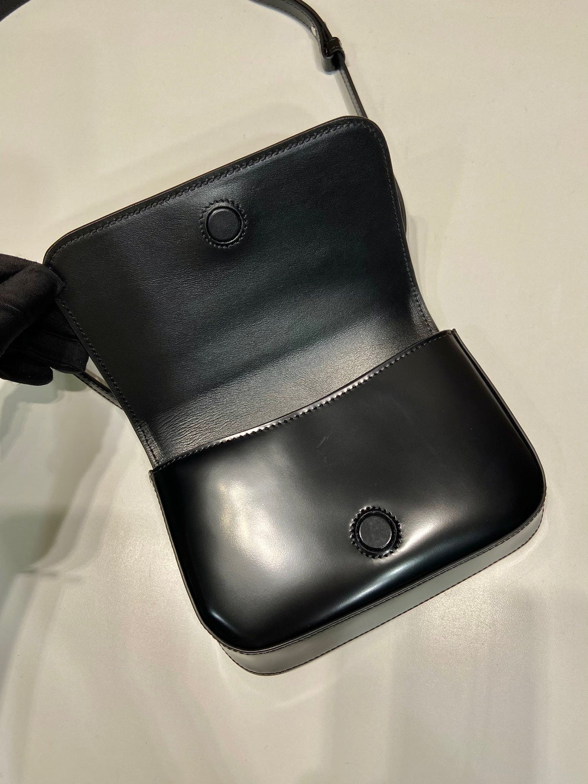 PRA Sling Bag