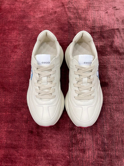 Sneakers & Shoes