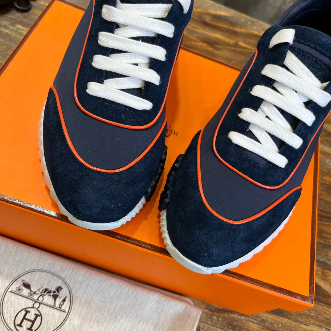 HERM Sneakers