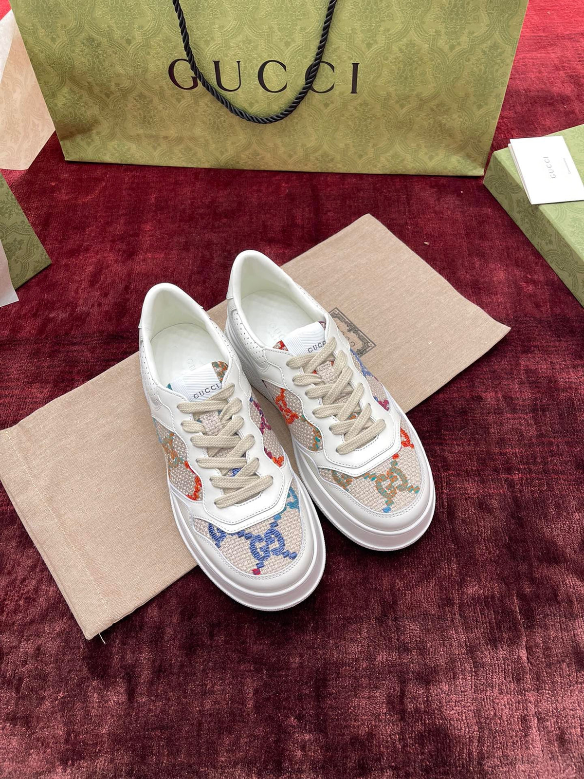 Sneakers & Shoes