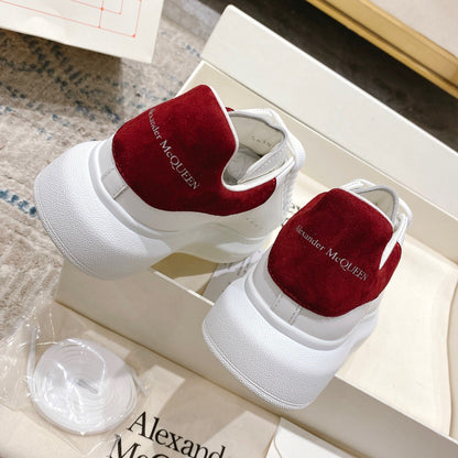 Sneakers & Shoes