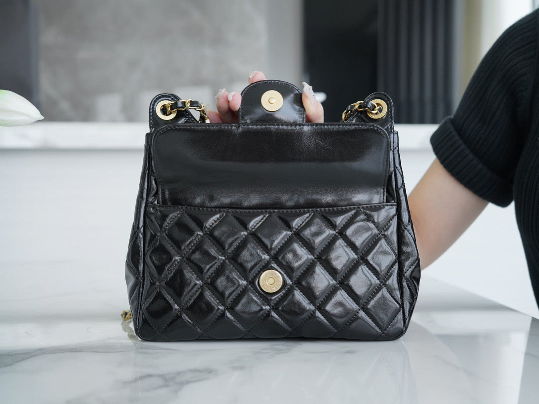 CHA 23C Hobo Bag