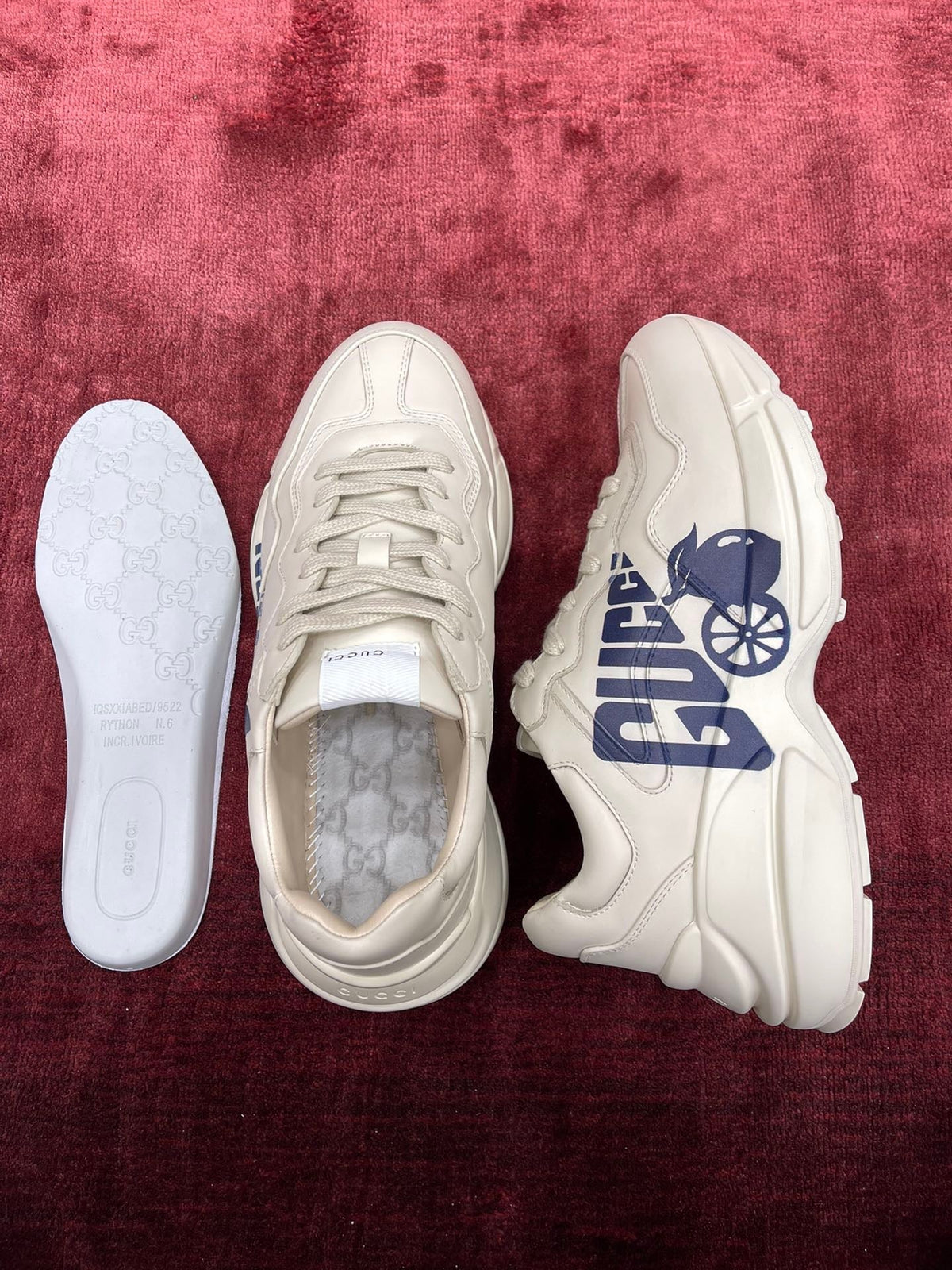 Sneakers & Shoes