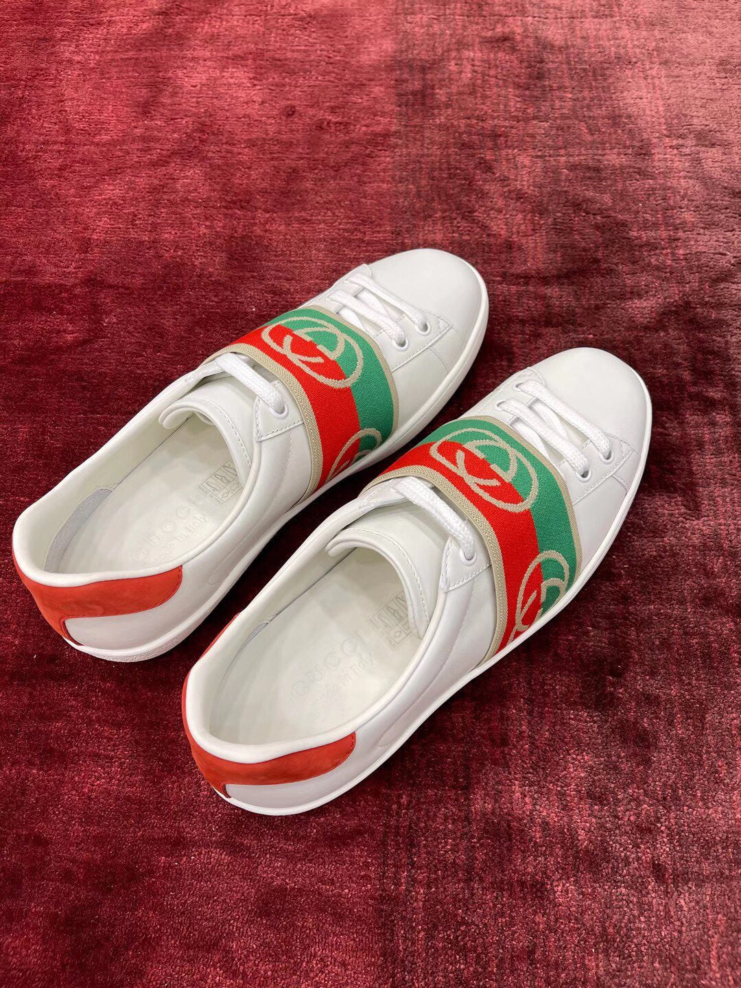 Sneakers & Shoes
