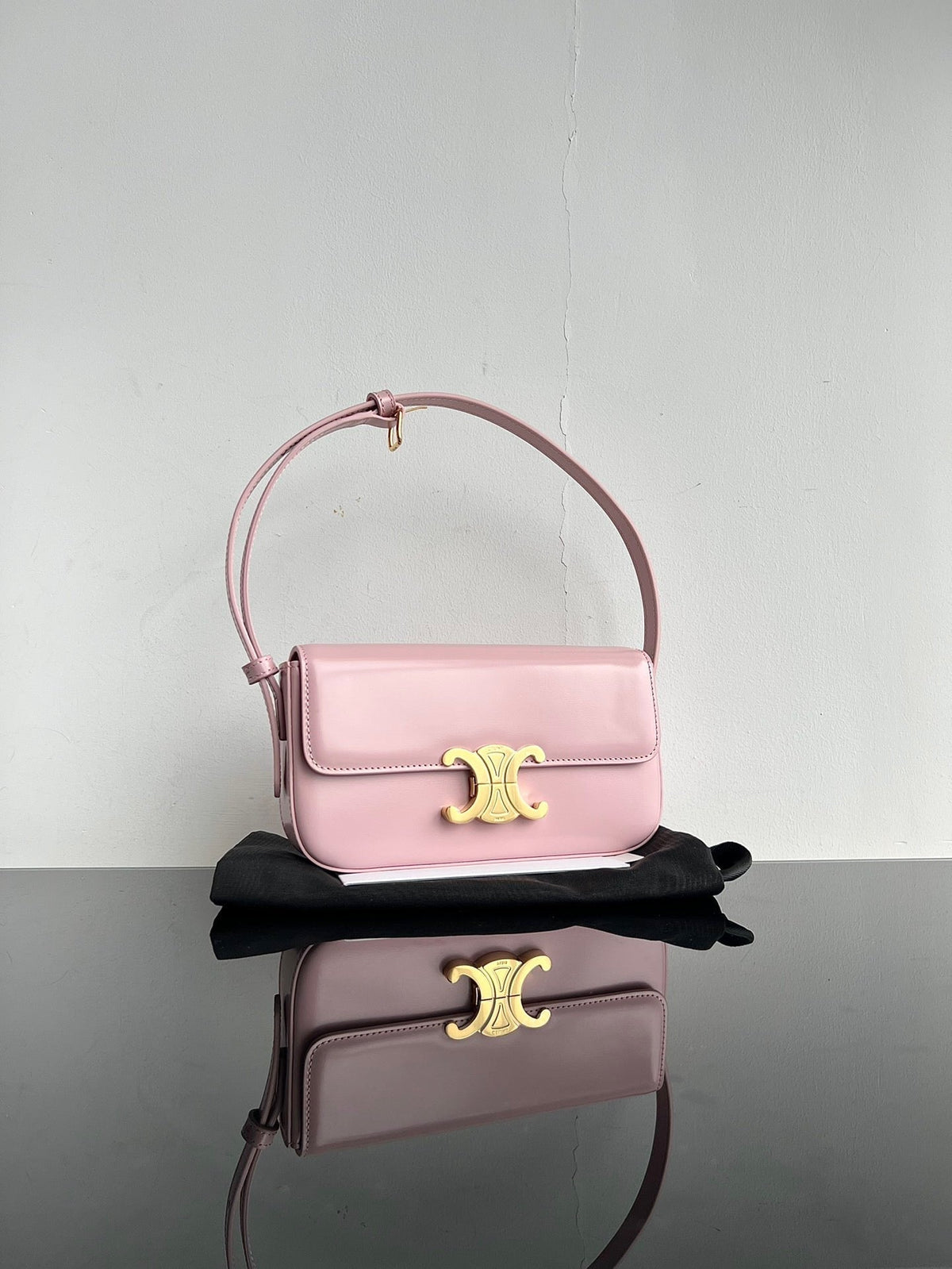 CEL Triomphe Hobo