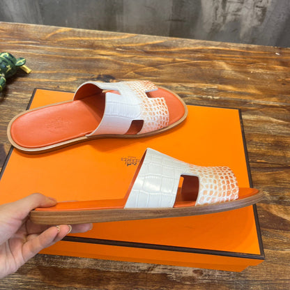 HERM Sandal