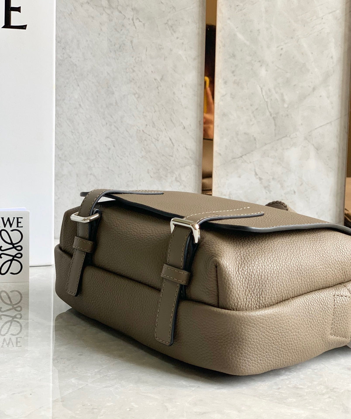 LO Messenger Bag