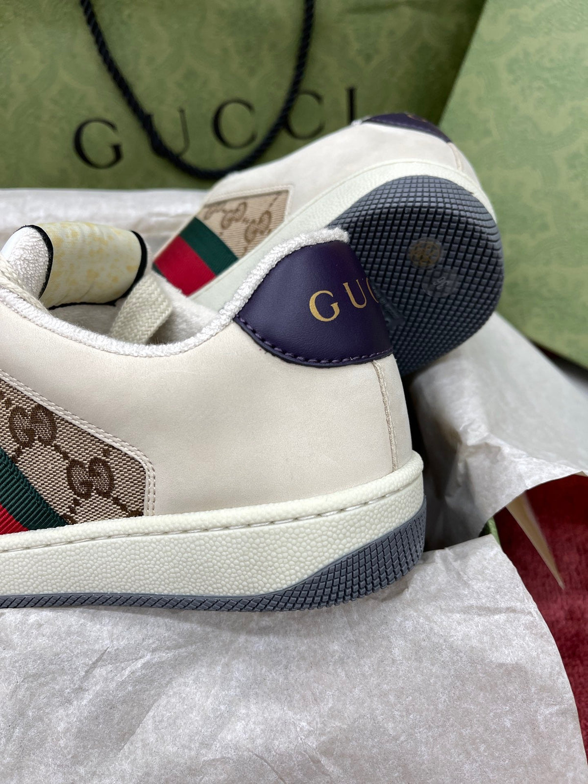 Sneakers & Shoes