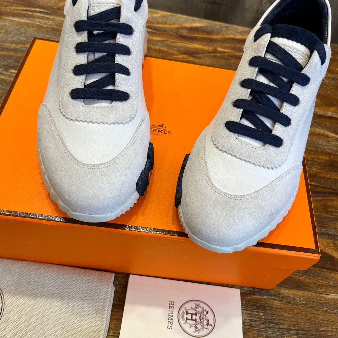 HERM Sneakers