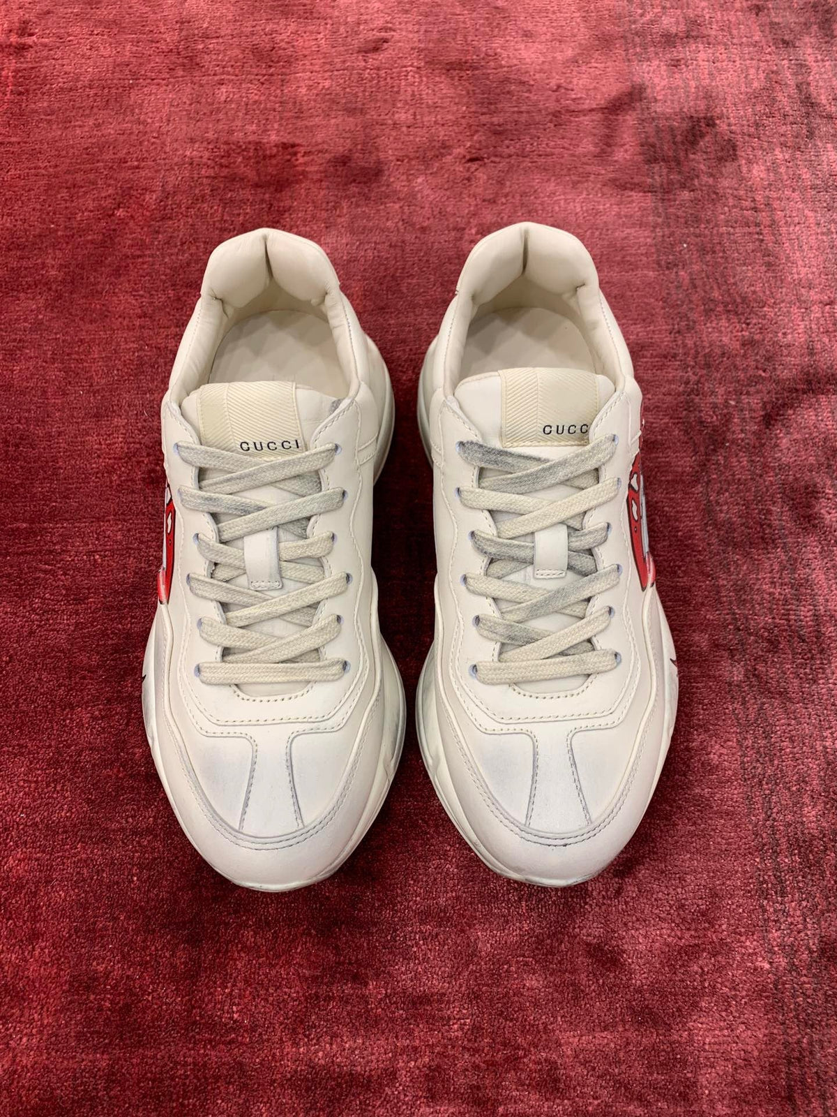 Sneakers & Shoes