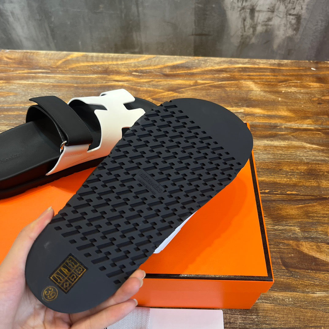 HERM Sandal