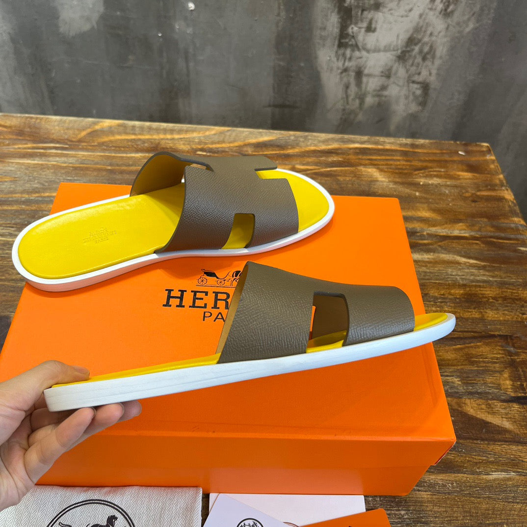 HERM Sandal