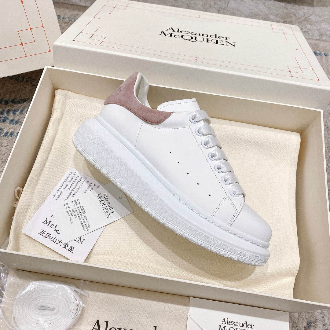 Sneakers & Shoes