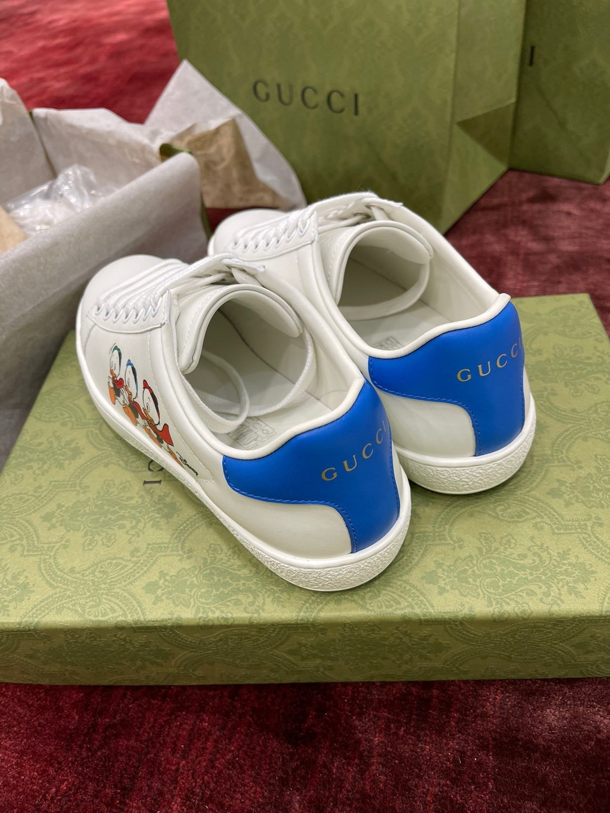 Sneakers & Shoes
