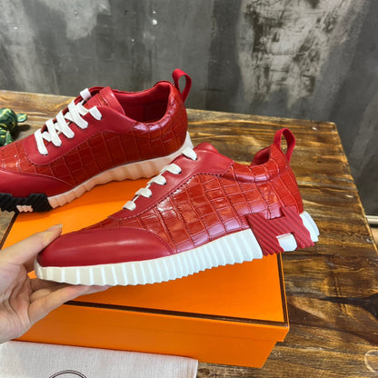 HERM Sneakers