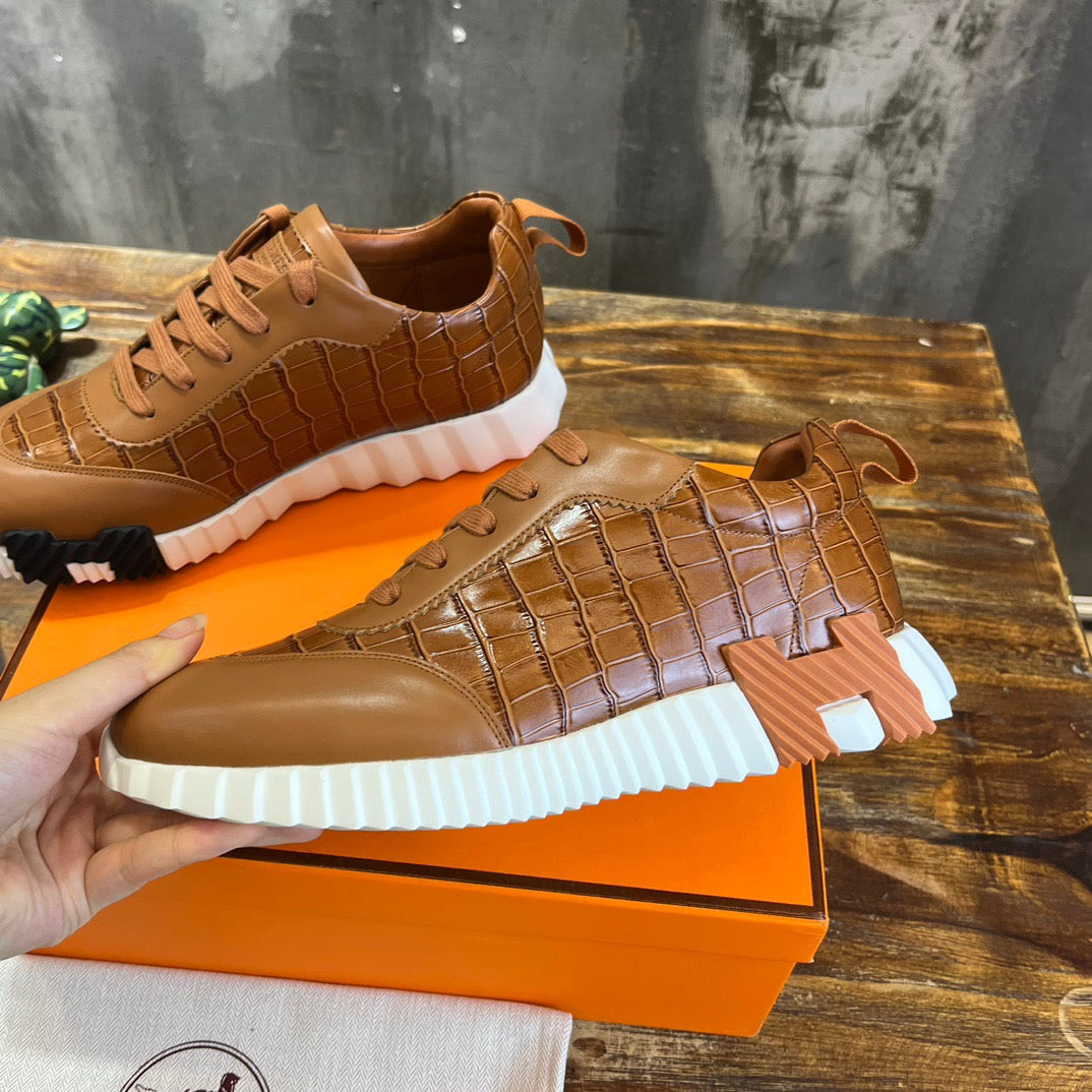 HERM Sneakers