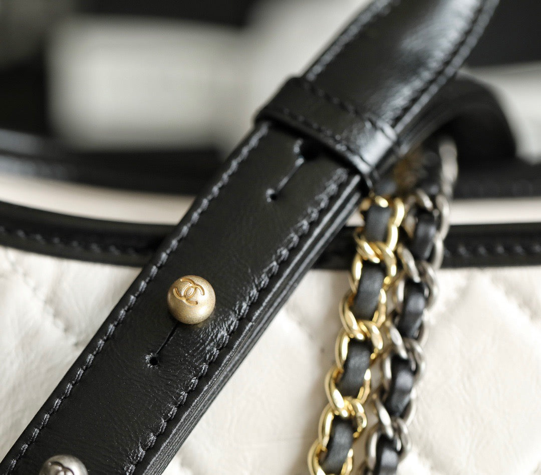 CHA Gabrielle Hobo (20cm)