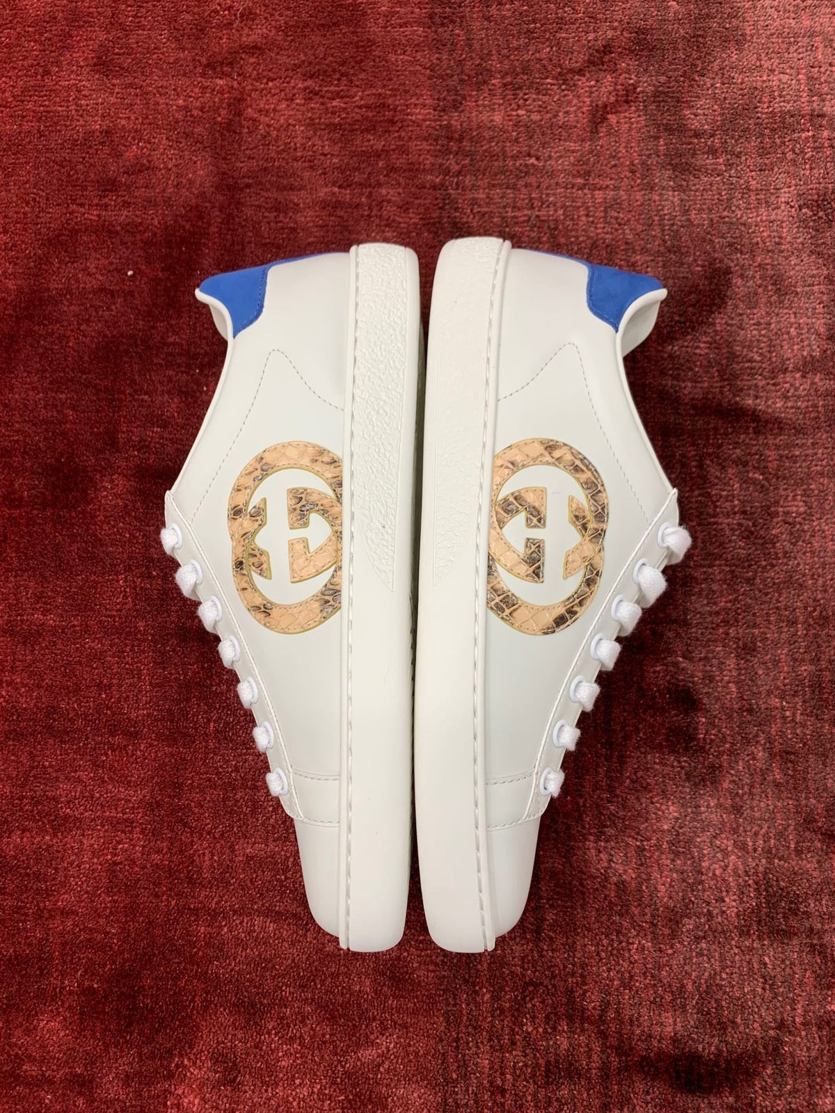 Sneakers & Shoes