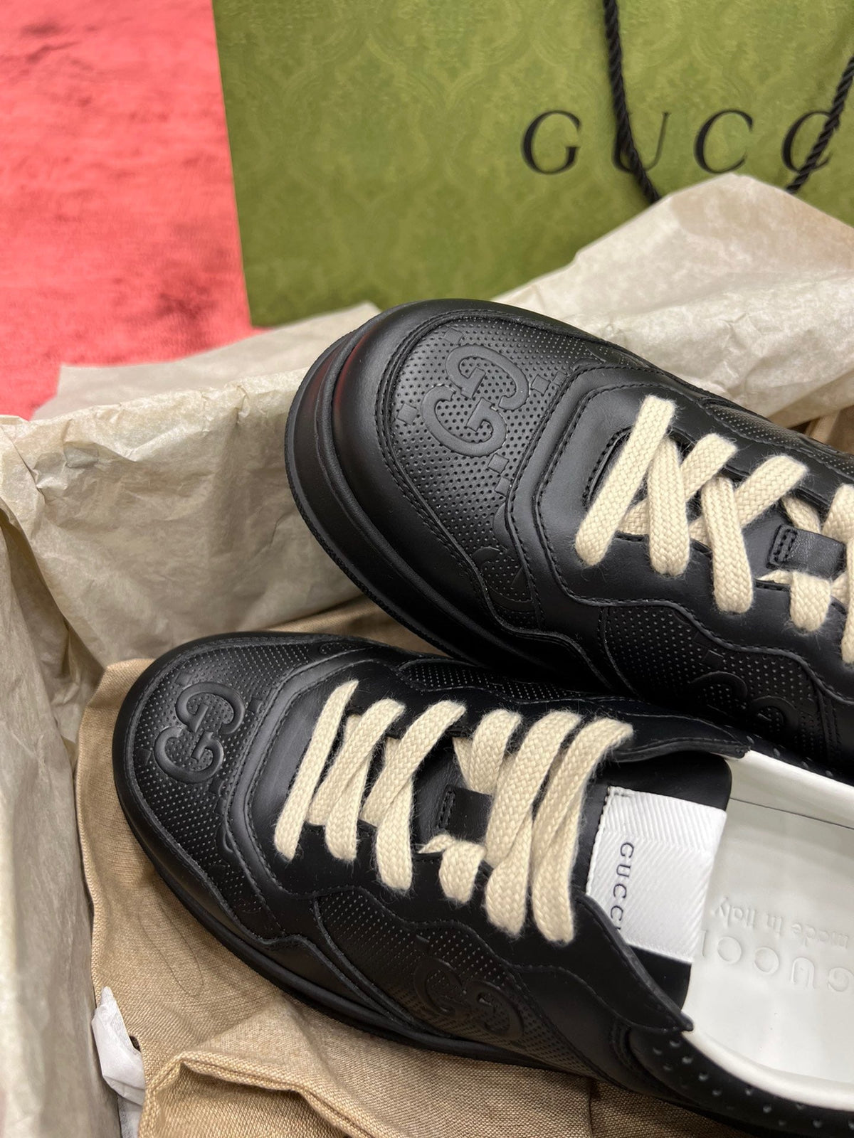 Sneakers & Shoes