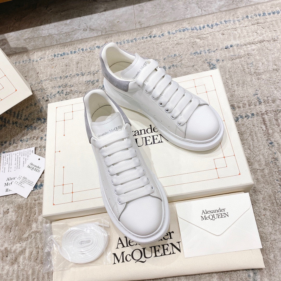 Sneakers & Shoes