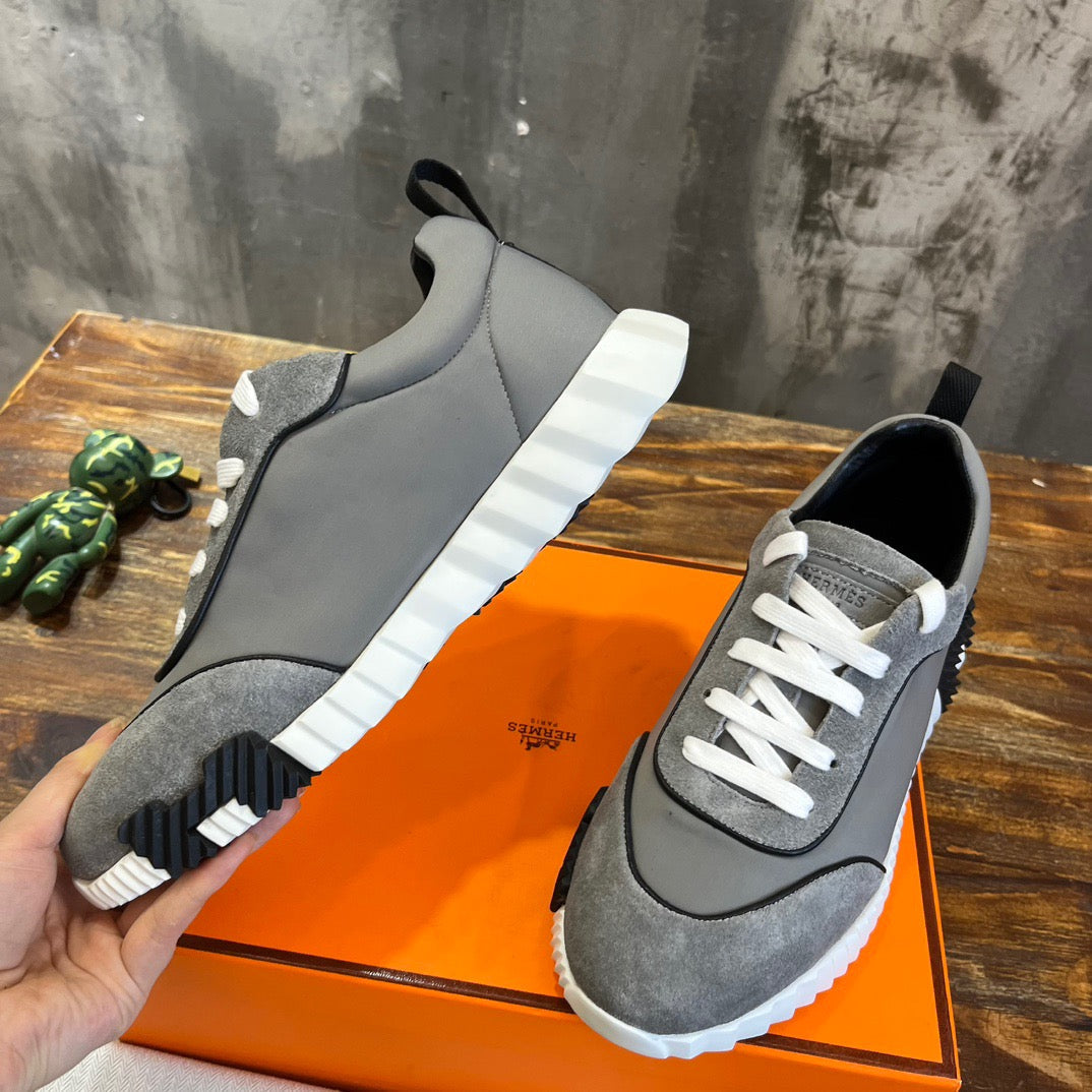 HERM Sneakers