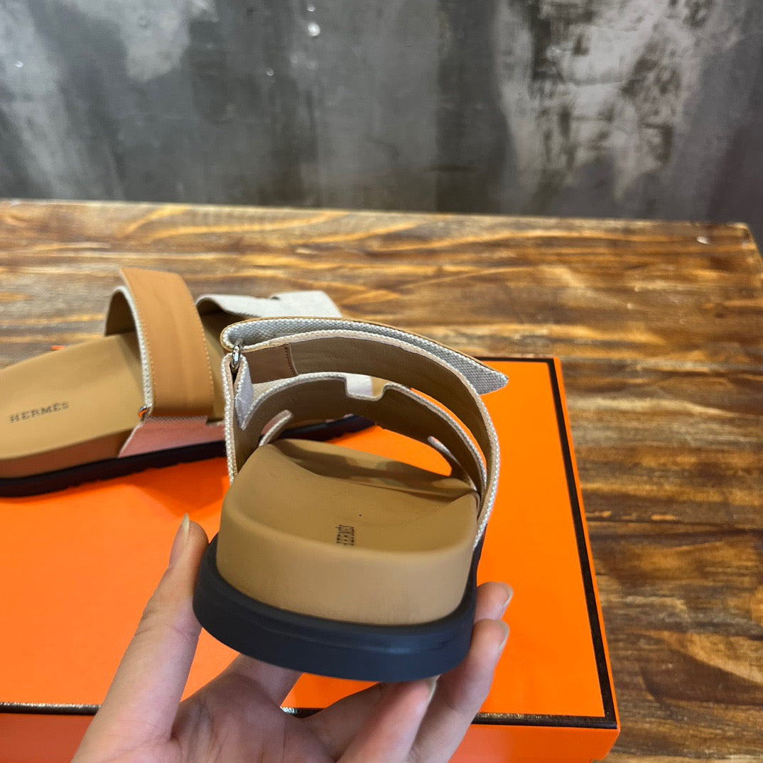 HERM Sandal
