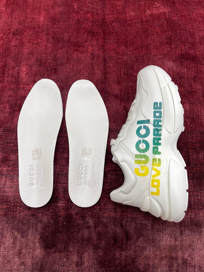 Sneakers & Shoes