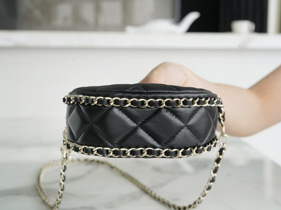 CHA 23p Hobo Bag (small)