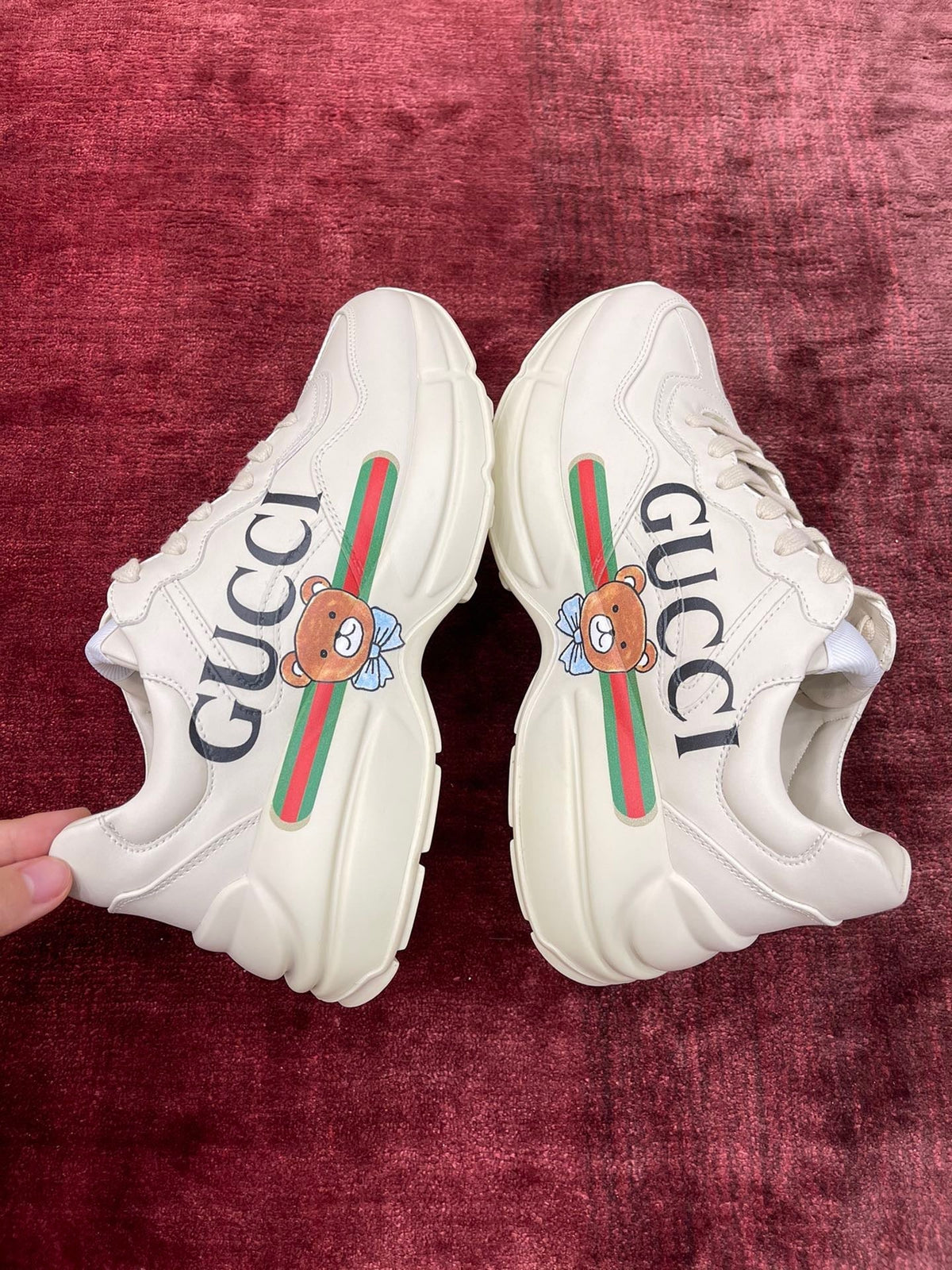 Sneakers & Shoes