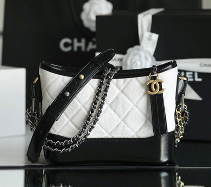 CHA Gabrielle Hobo (20cm)
