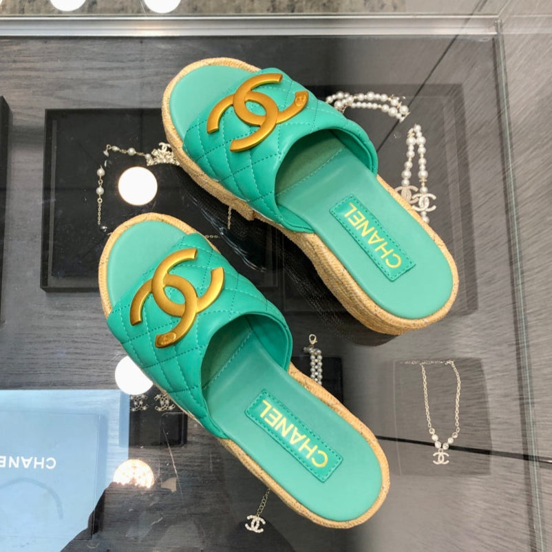 THICK SOLE WEDGE SLIPPERS IN PERSIAN GREEN LAMBSKIN AND BEIGE RUBBER