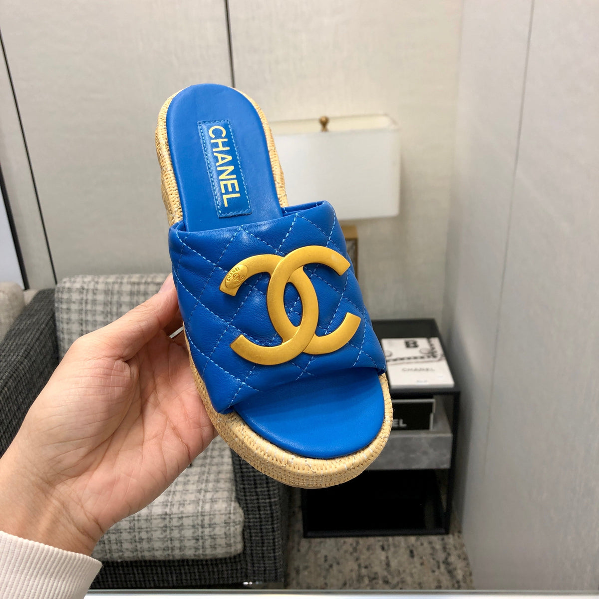 THICK SOLE WEDGE SLIPPERS IN COBALT BLUE LAMBSKIN AND BEIGE RUBBER