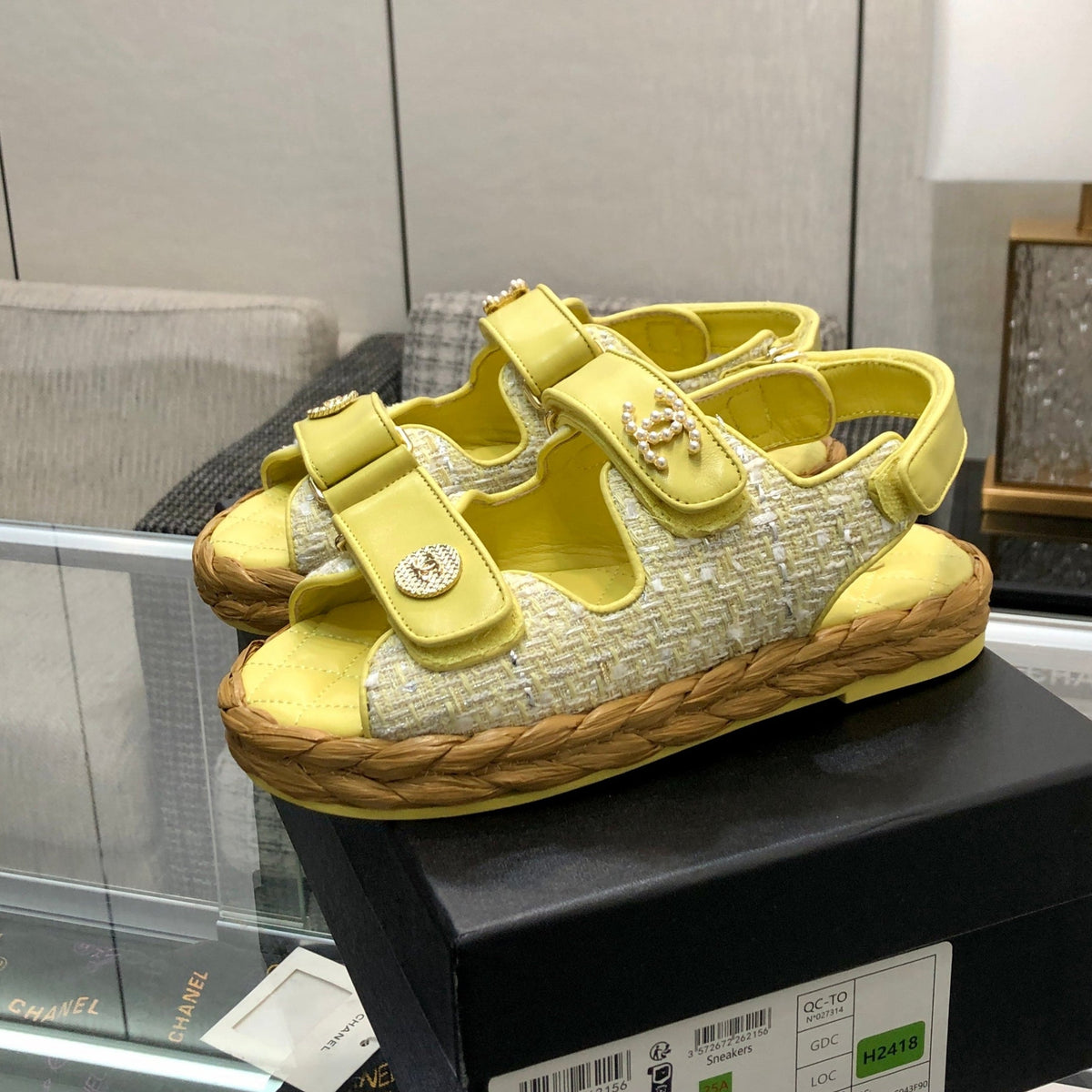 VELCRO SANDALS IN LIGHT YELLOW LAMBSKIN AND TWEED FABRIC