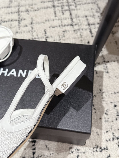 SLINGBACK 25S IN WHITE FABRIC AND BLACK CALFSKIN CANVAS