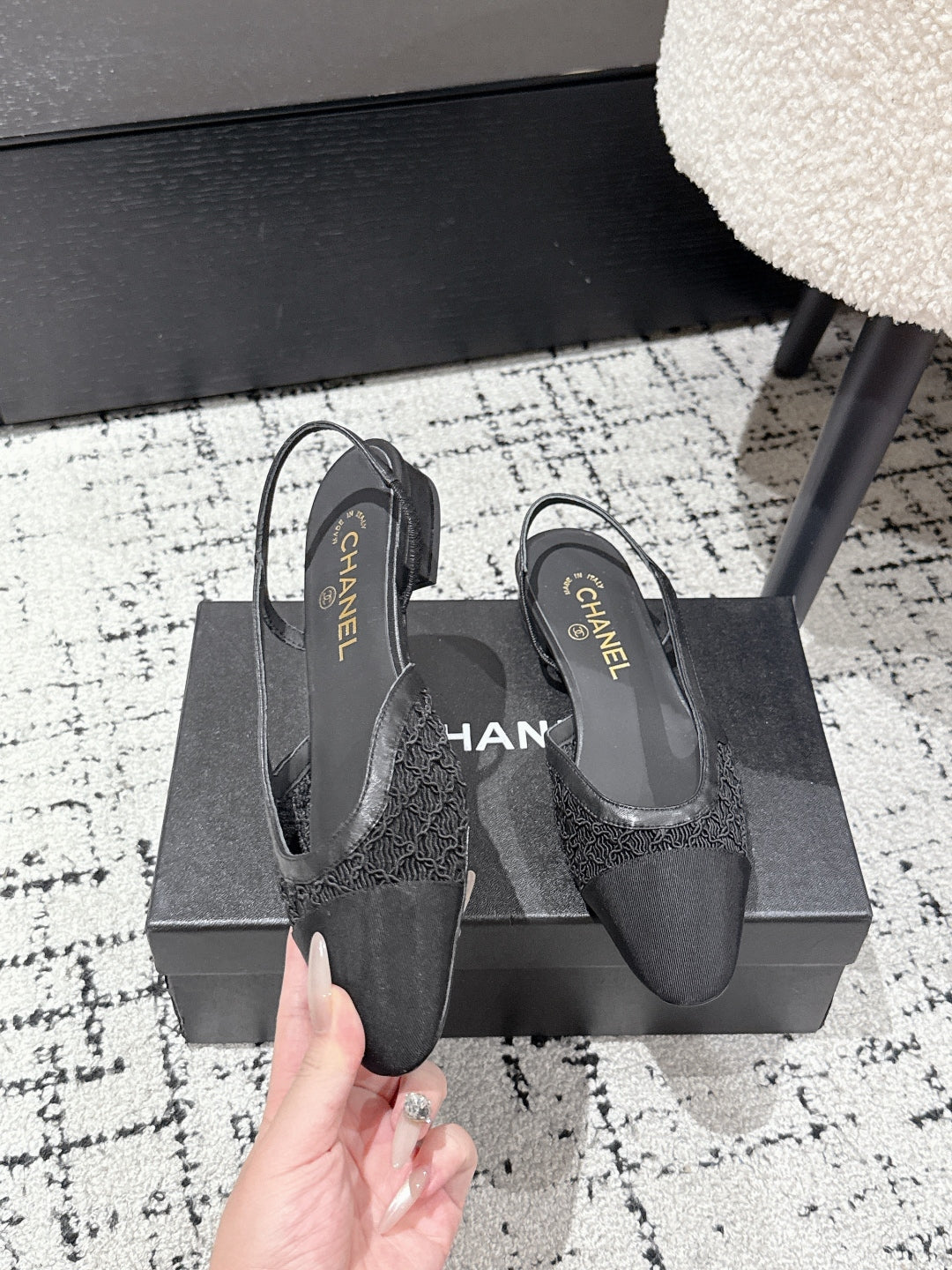 SLINGBACK 25S IN BLACK FABRIC