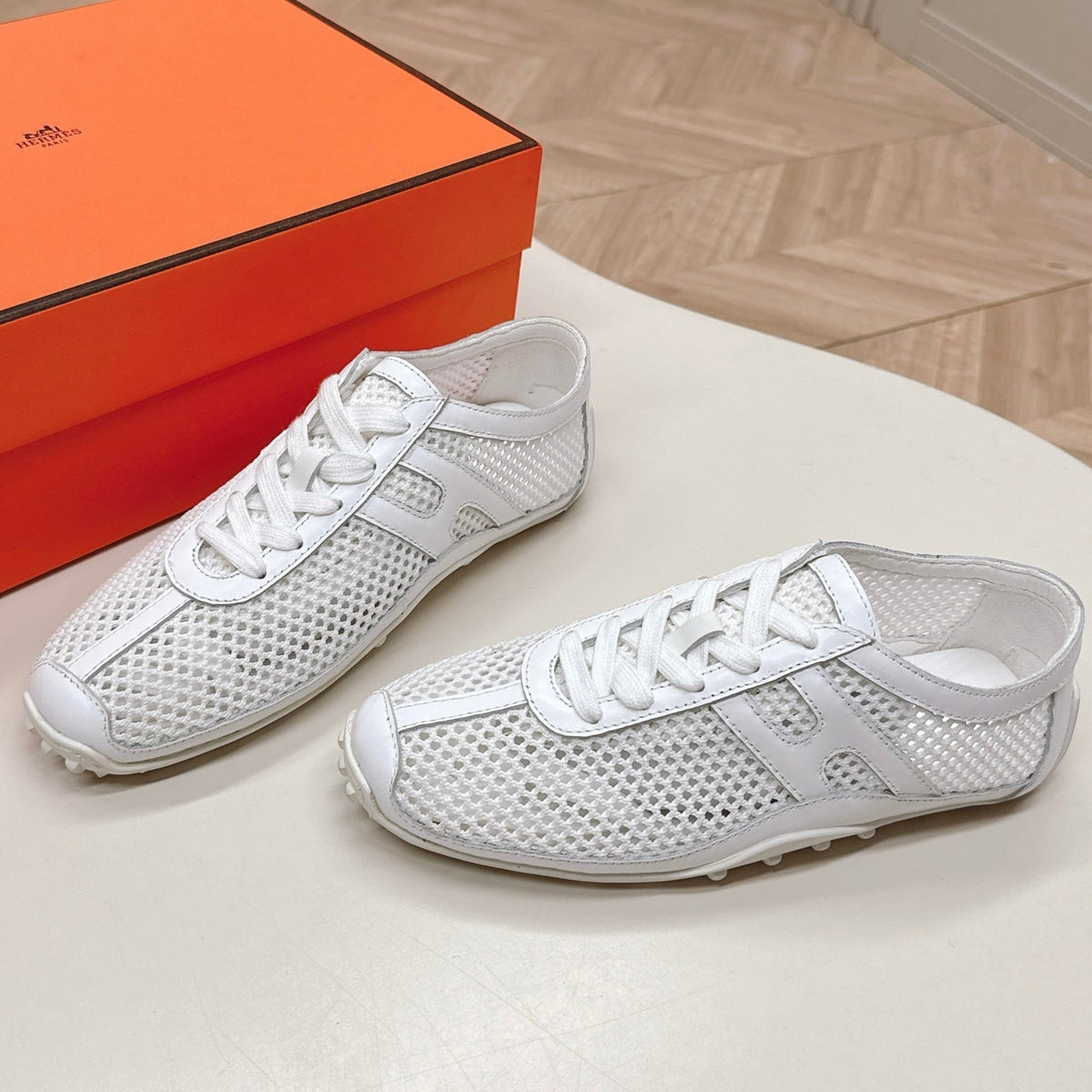 KIGA SNEAKER IN WHITE CROCHET KNIT AND CALFSKIN