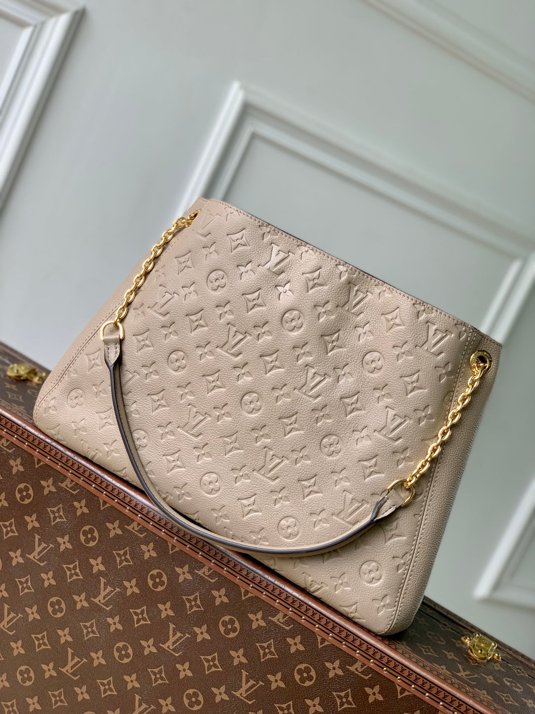 ANYTIME MM 42 IN TOURTERELLE GRAY MONOGRAM EMPREINTE CALFSKIN GOLD HARDWARE