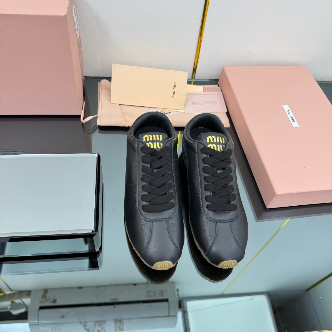PLUME NAPPA SNEAKERS IN BLACK CALFSKIN