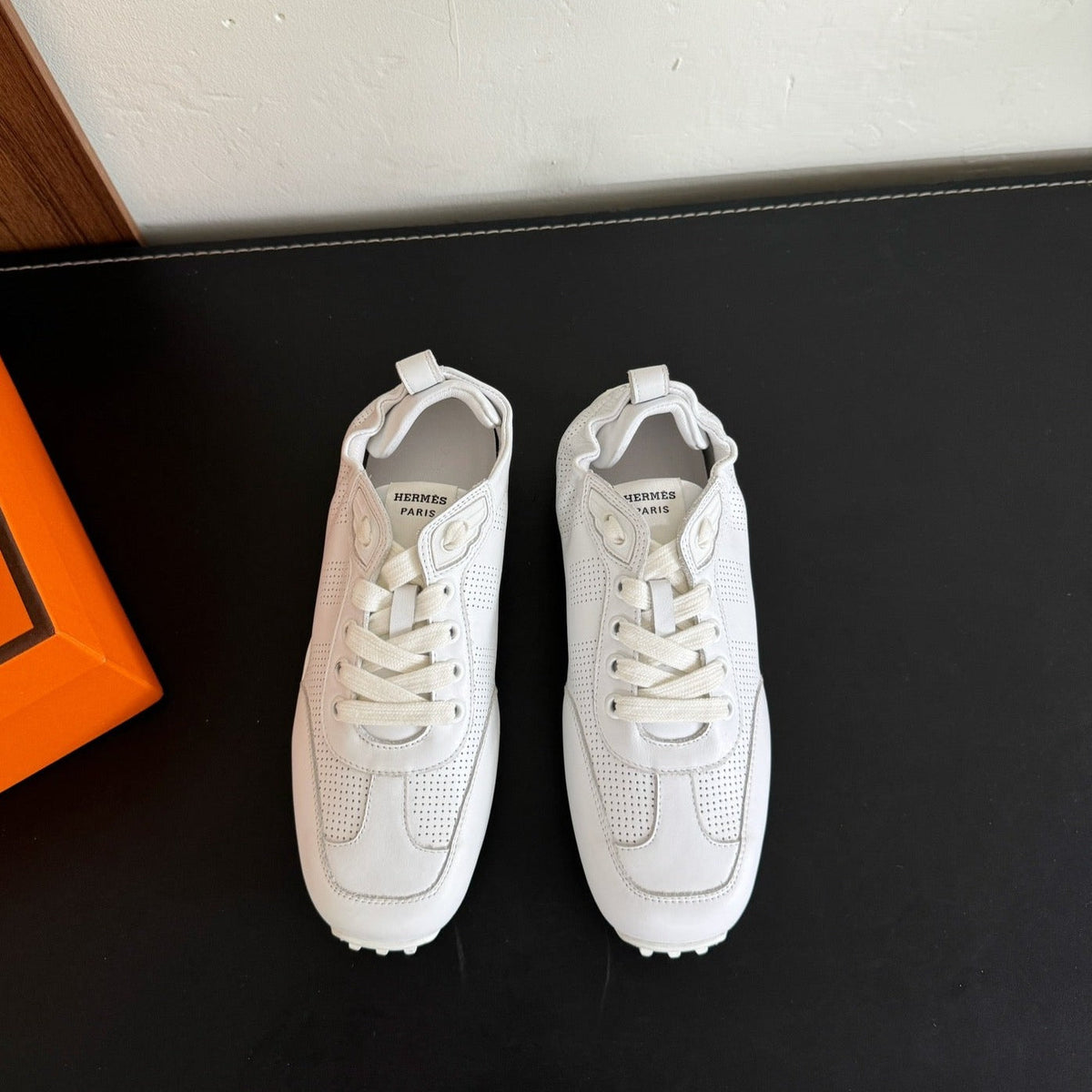 SKATEBOARD SHOES WHITE CALFSKIN