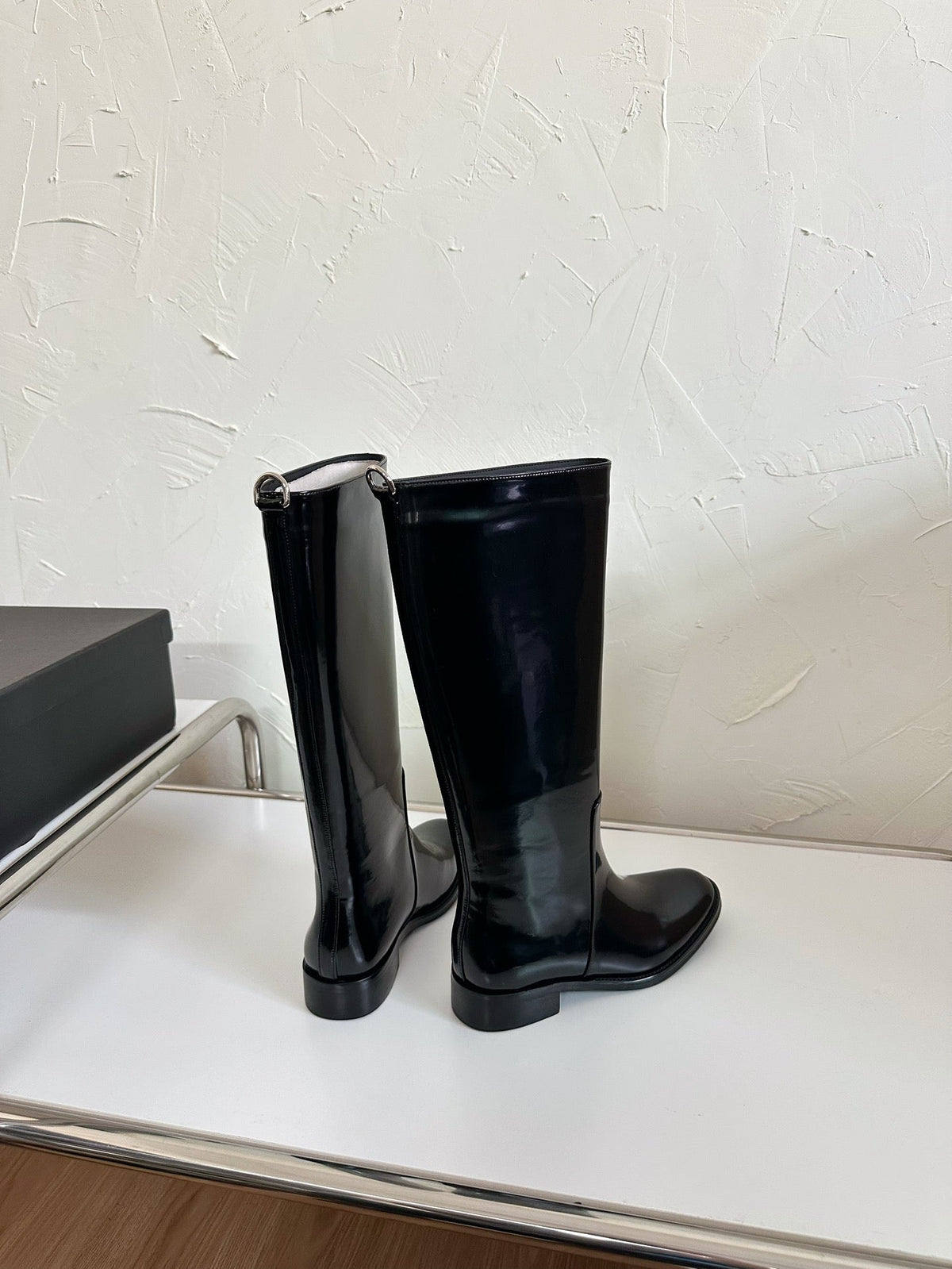HUNT BOOTS IN BLACK GLAZED CALFSKIN