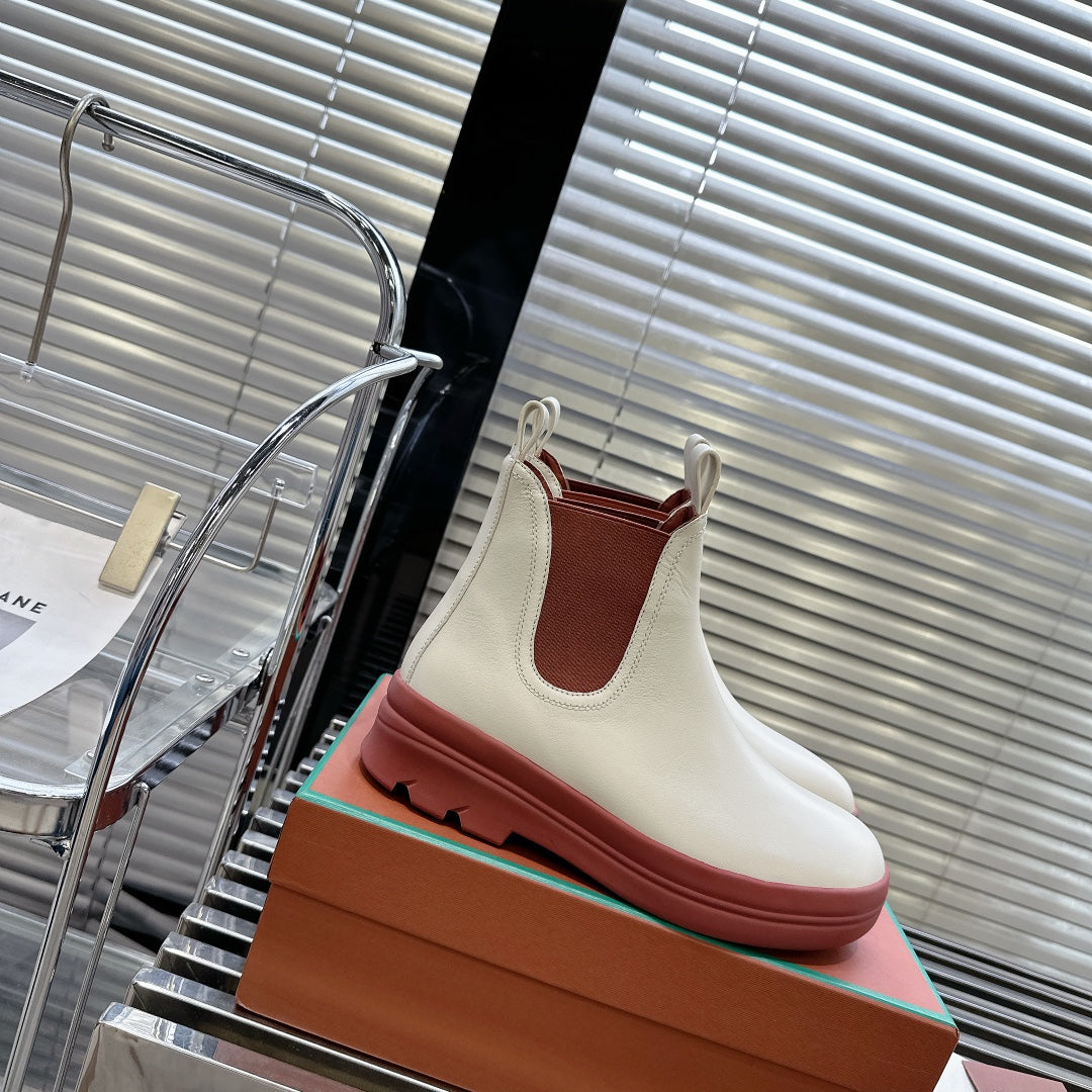 LP 23 LAKESIDE SHORT BOOTS WHITE CALFSKIN