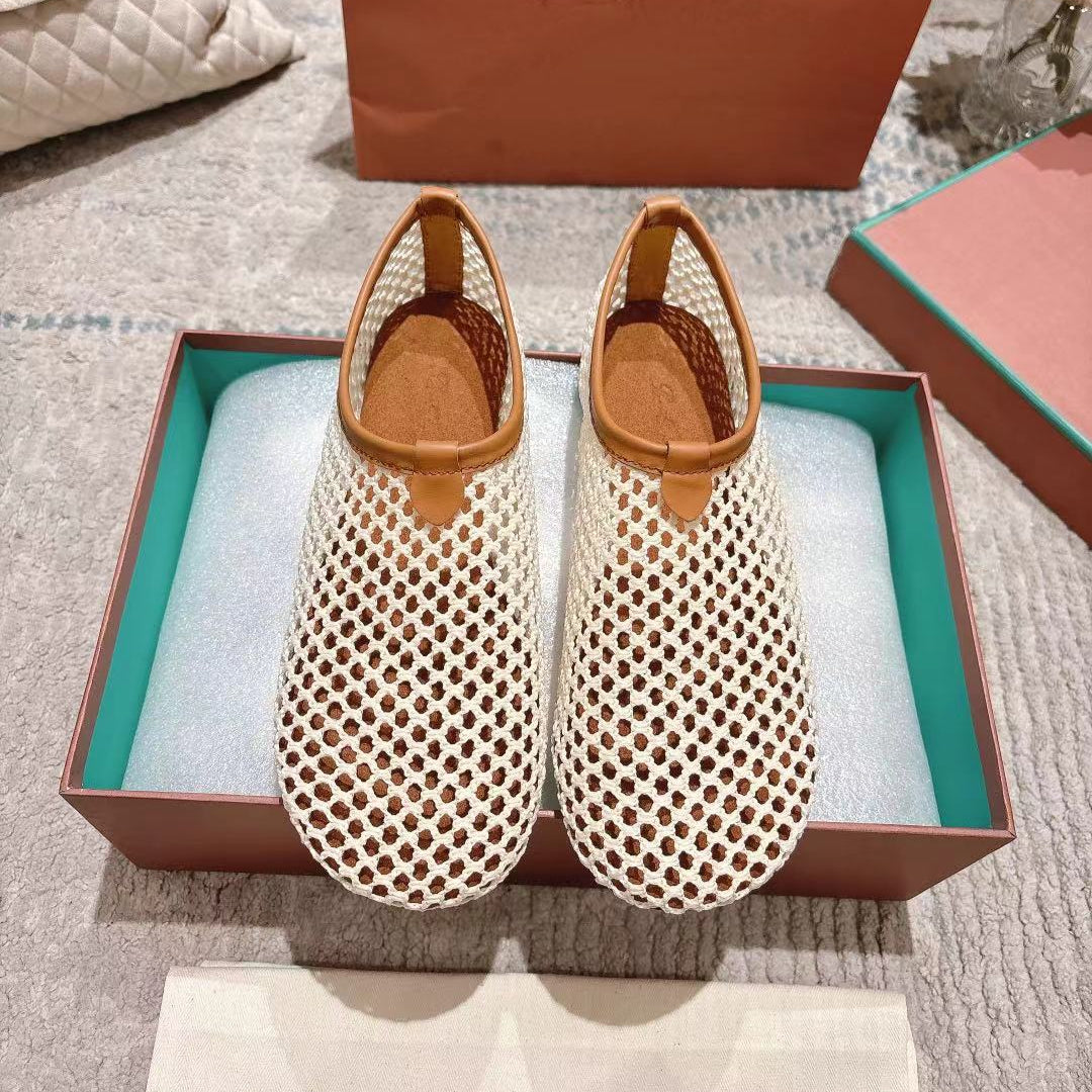 FLAT SHOES IN CREAM WHITE MESH FABRIC