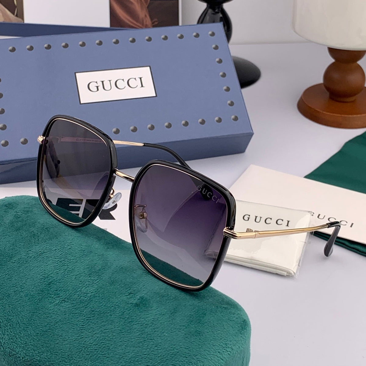 SQUARE FRAME SUNGLASSES G3142 IN ACETATE AND METAL