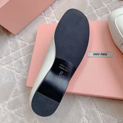 Floral White Loafer Shoes Sheepskin