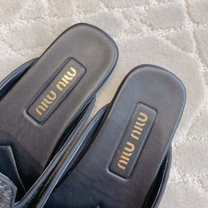 MULES SLIPPERS BLACK STRAW WOVEN