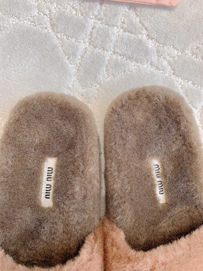 RABBIT FUR SLIPPERS BROWN WITH EMBROIDED LOGO