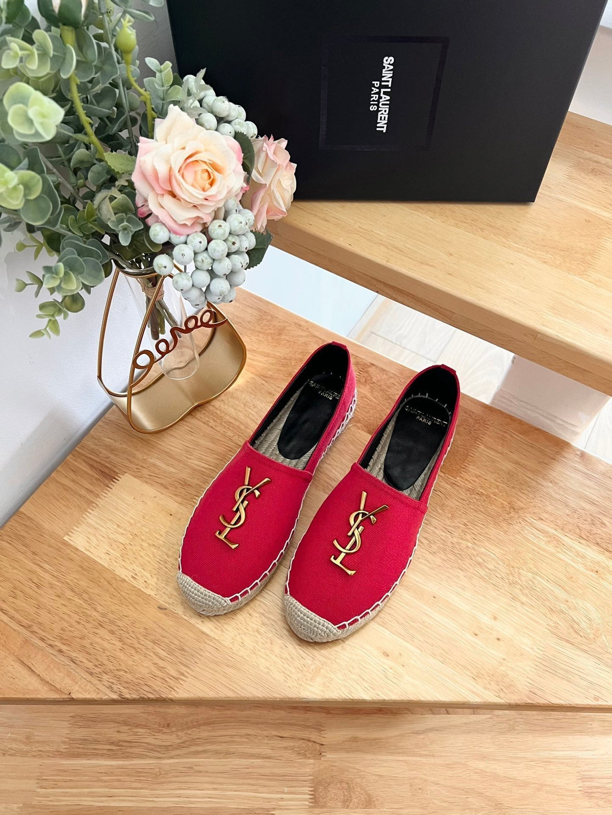 SL YVES LOGO SLIP ON RED CANVAS