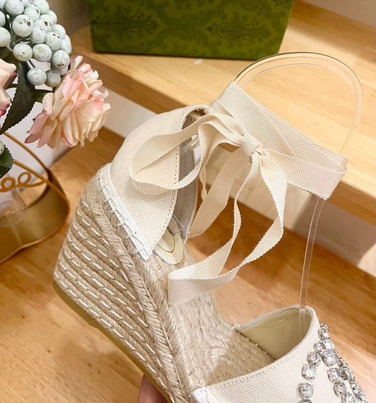 PLATFORM WITH RHINESTONE LOGO IN CREAM BEIGE CANVAS AND STRAW LINING