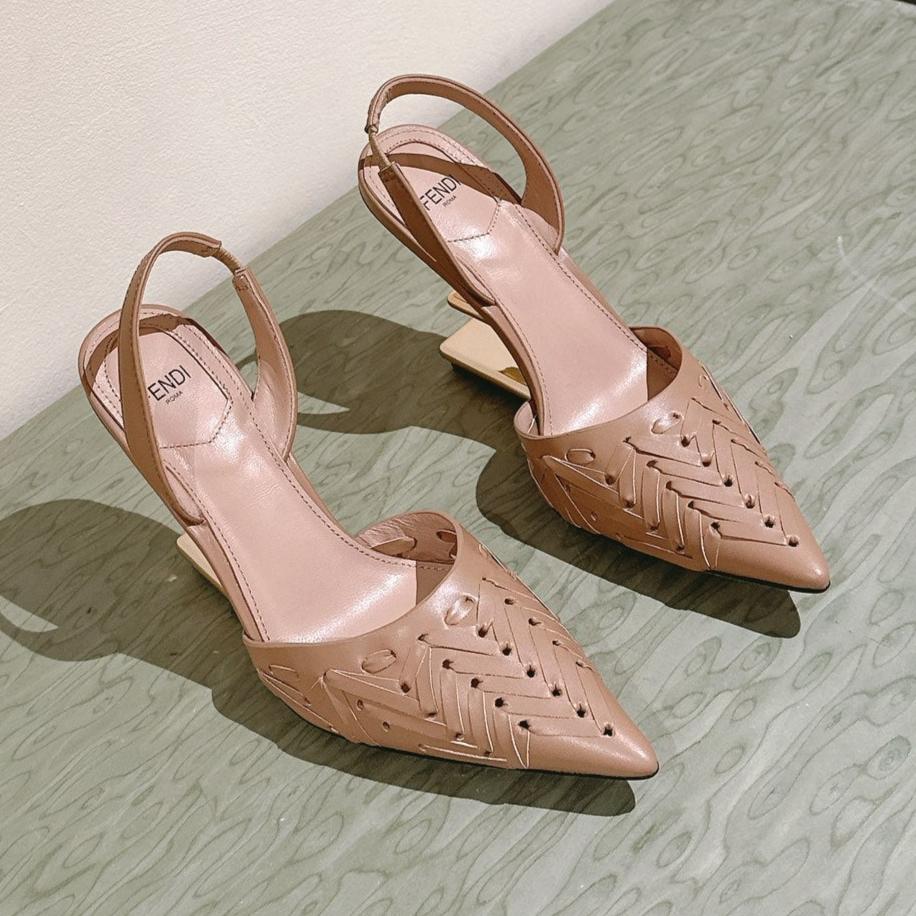 FENDI FIRST HIGH-HEELED SLINGBACK 85 MM IN TUSCAN TAN LAMBSKIN GOLD HARDWARE